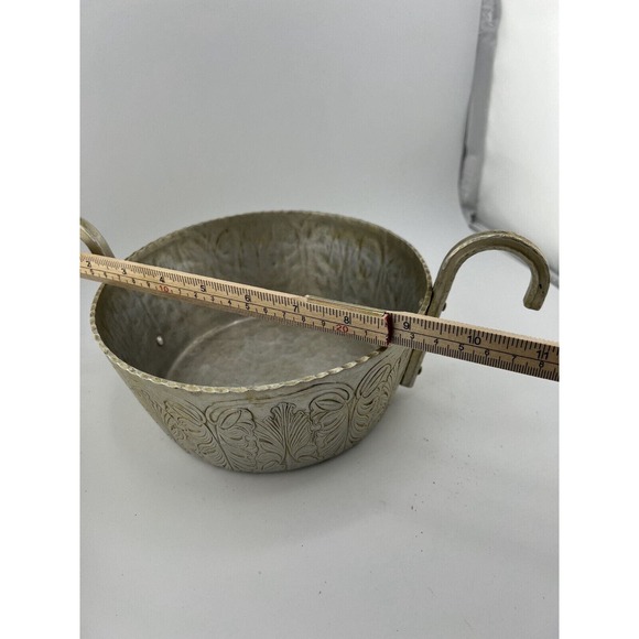 Vintage Trade Continental Hand Wrought Silver Sawtooth Edge Twin Handled Bowl - Picture 8 of 10